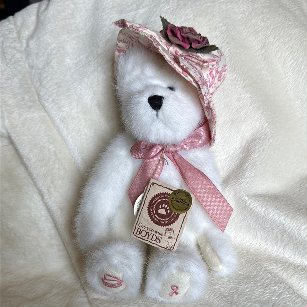 Boyd’s Bear - limited edition for Longaberger. Hope L. Bearywell